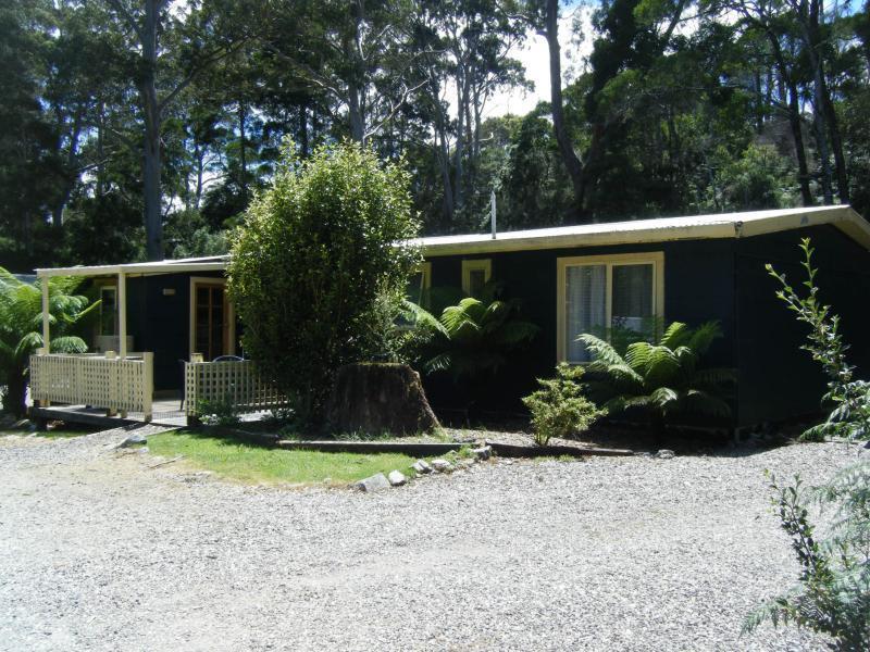 Strahan Holiday Park エクステリア 写真
